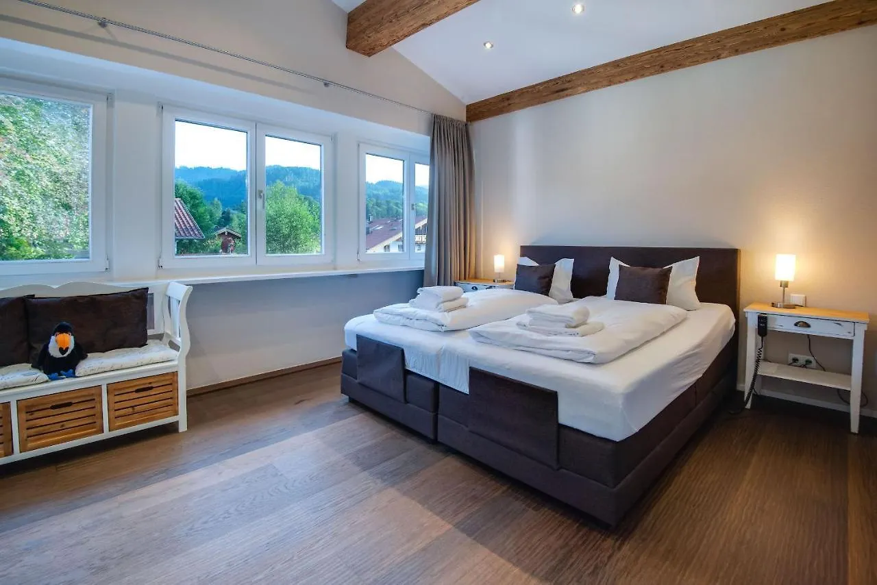 Schmuckstück am See mit schnellem WLAN, Sauna, Kamin&Fitness Schliersee Villa